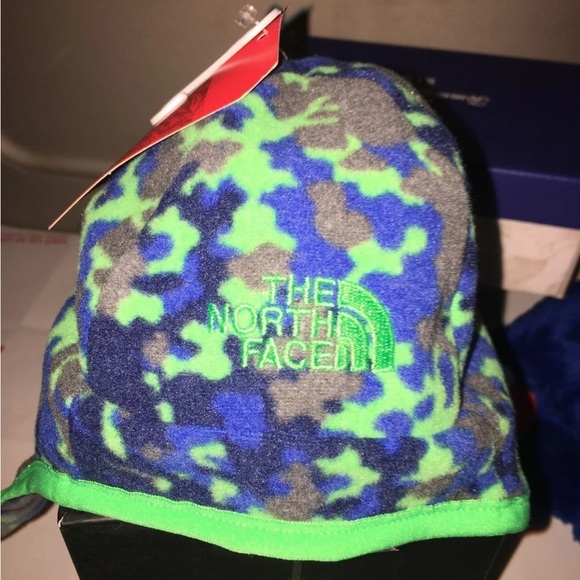 The North Face Other - 🏈🏈NWT Size 6-24 month Boy’s Camouflage Hat